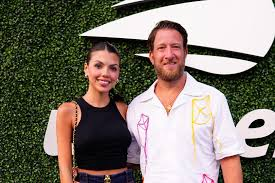 A Deep Dive into Silvana Mojica: A Rising Star in the Art World Silvana Mojica